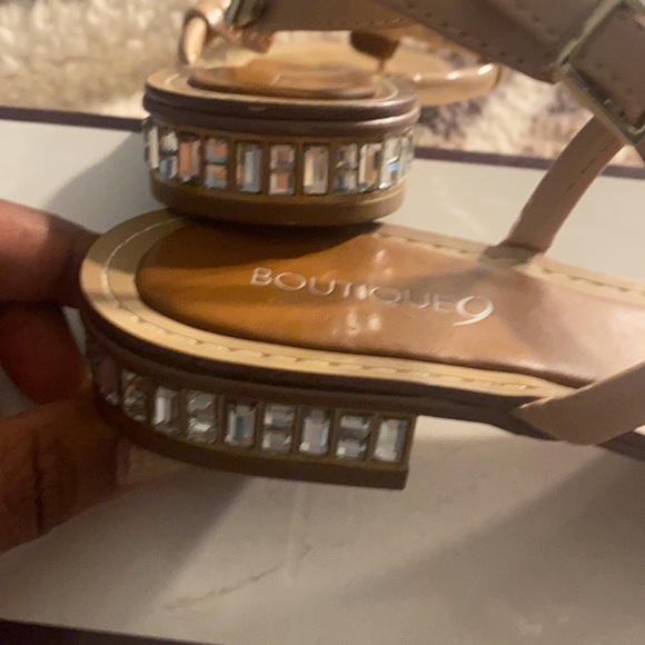 Women Sandals - Picture 5 of 6